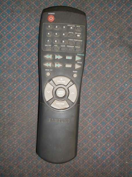 REMOTE CONTROL FOR SAMSUNG HI FI -  MAX 945D / DVD / CD / TAPE DECK COMBO